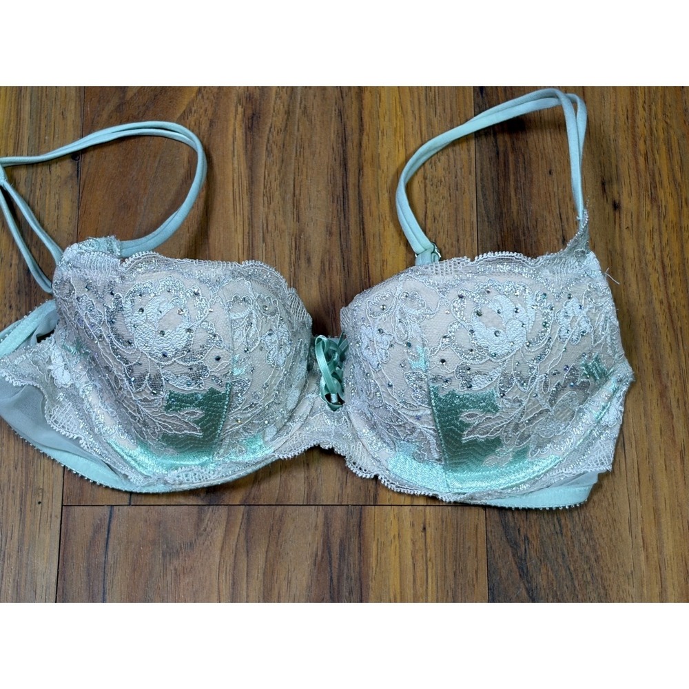 Victorias Secret Very Sexy Bra Womens 34A Mint Silver Lace Rhinestone Balconet